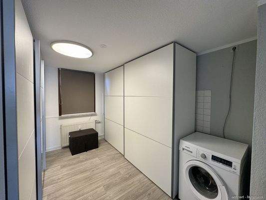 Ankleide / ehemalige Küche