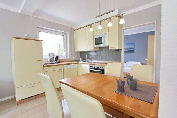 Küche mit Essplatz EG