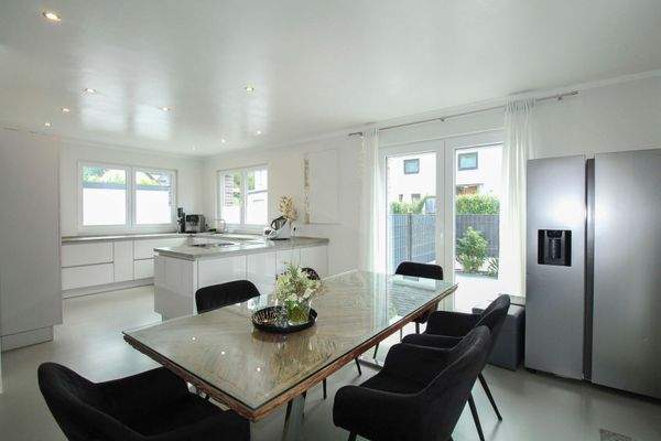 Küche und Essbereich