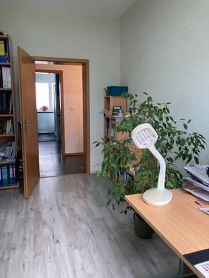 Zimmer 1/ Büro