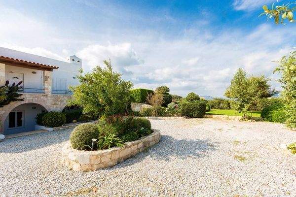 Kreta, Plaka: Einzigartige Villa mit herrlicher Aussicht zu verkaufen