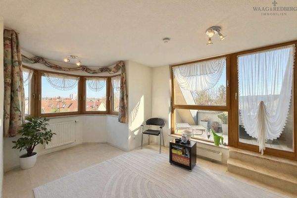 Helles Schlafzimmer mit Dachterrasse