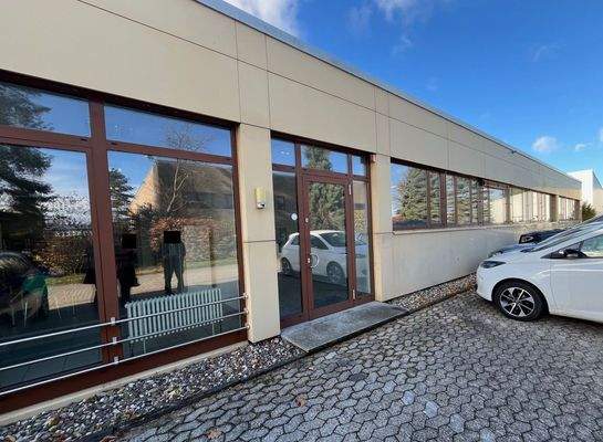 eh. Lagerhalle, Eingang