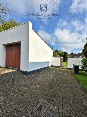 Garage + Stellplatz