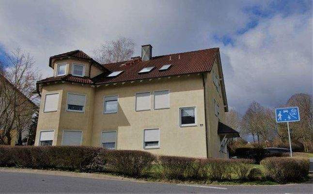 Das Haus - im DG befindet sich die Wohnung