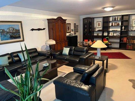 Zweiter Blick zum Raum in den Garten