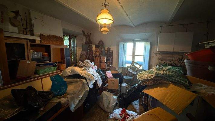 51FC43C1-E1D3-49B7-8102-991F3A68FBB1_1_102_a