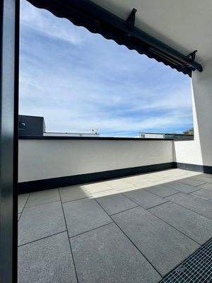 20250415_092812155_iOS