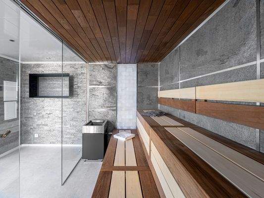 Sauna im Poolhaus.jpg