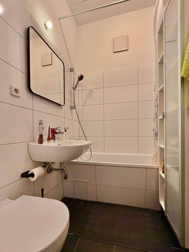 Sanierte 2-Raum-Wohnung mit kleinen Zimmern in Toplage - Photo 5