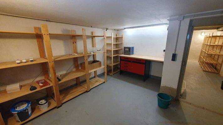 Keller (nur ein Teil davon)