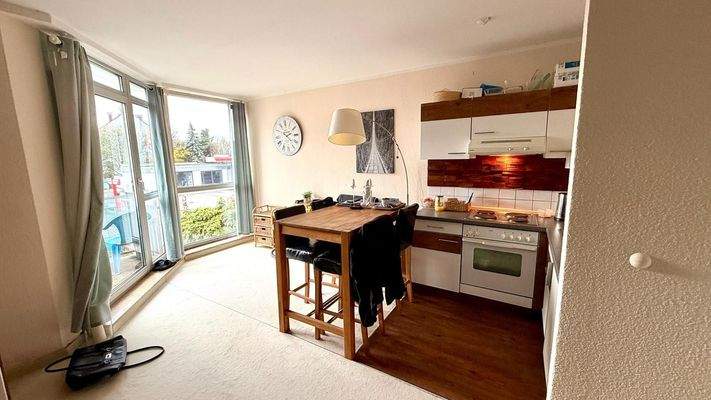 Wohnraum mit offner Küche und Essbar