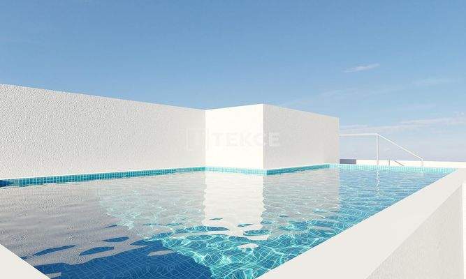 Apartments with Rooftop Pool in Torrevieja City Center
