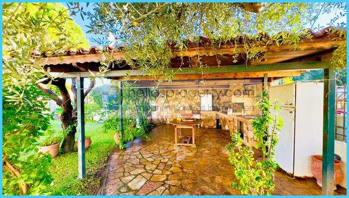 441239c4b07e4603bd75573cf668e788-original