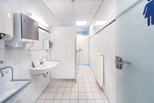 WC Damen 1. Obergeschoss