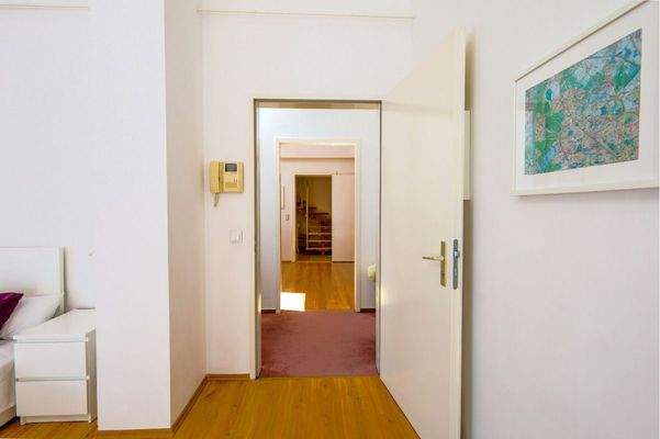 Durchgang rechte Einheit zur linken Einheit