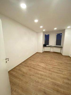 PHOTO-2025-08-25-12-21-05 (5).jpg