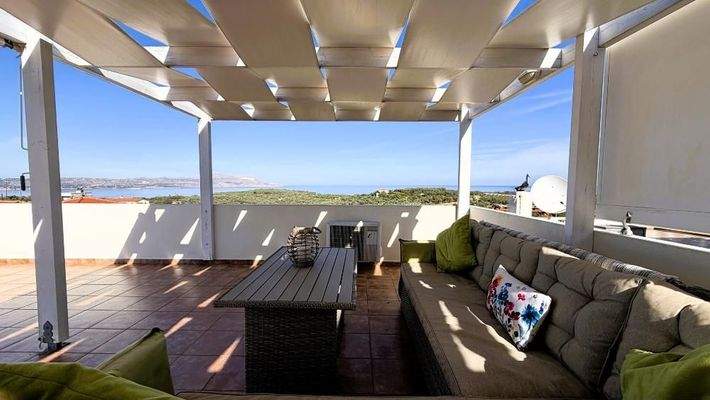 Kreta, Apokoronas: Wunderschönes 2-Schlafzimmer-Haus mit Meerblick, Garten und Dachterrasse in Plaka bei Chania