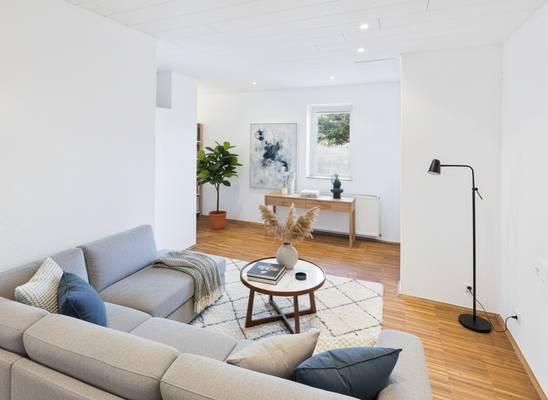 Zimmer UG *Beispieleinrichtung KI generiert*