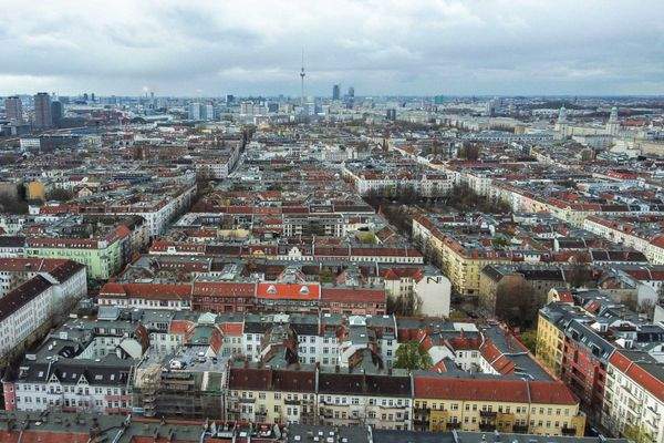 Luftbild Nähe zum Fernsehturm