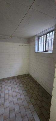 Trockenraum mit Fenster