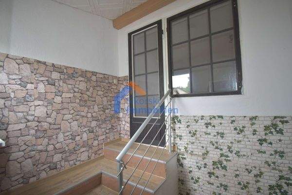 vom Flur zum Wohnzimmer