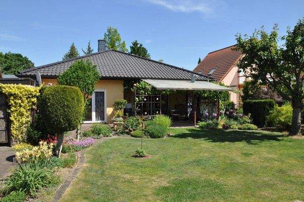 Blick Richtung Terrasse.JPG