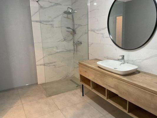 437551009_830982365529478_4189631629487100930_n.jp