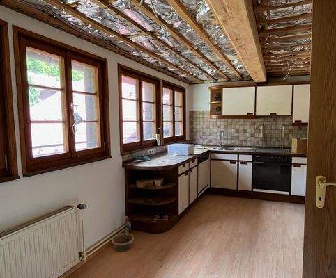 zu renovierende DG Wohnung 