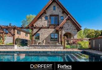 01Titelbild-Pinneberg-Hochwertiges-Einfamilienhaus-mit-Waldgrundstück-und-Pool