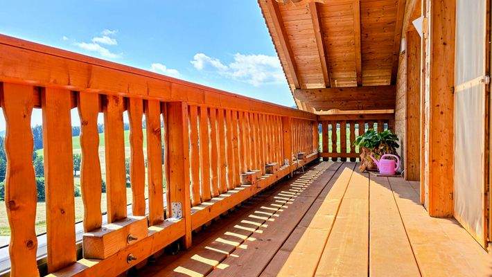 Balkon Süd ost Dachgeschoß.jpg