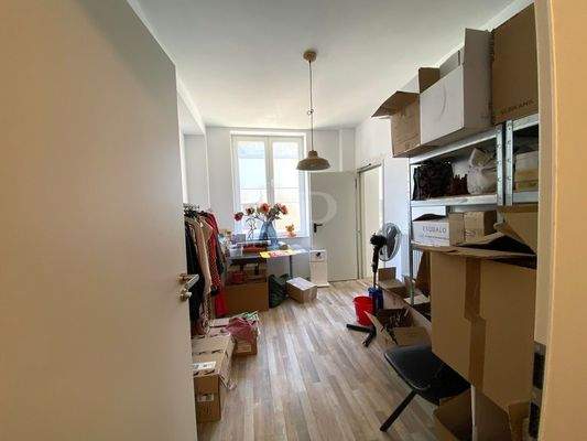 OG Lager und Aufenthaltsraum.