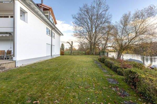 gepflege Umgebung am schönen Rhein