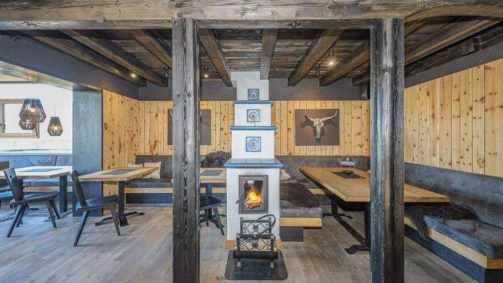 KITZIMMO-Après-Ski & Gastgewerbebetrieb in Toplage an der Skipiste Fieberbrunn kaufen.