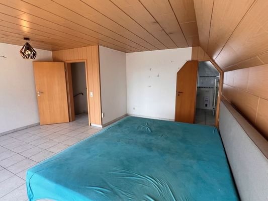 Schlafzimmer im 2. OG