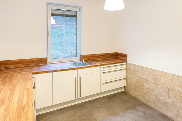 Küche Bild 1 (1.OG links).png