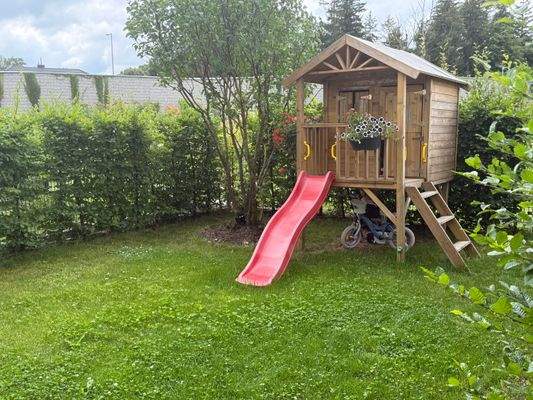 Kinderparadies im Garten.