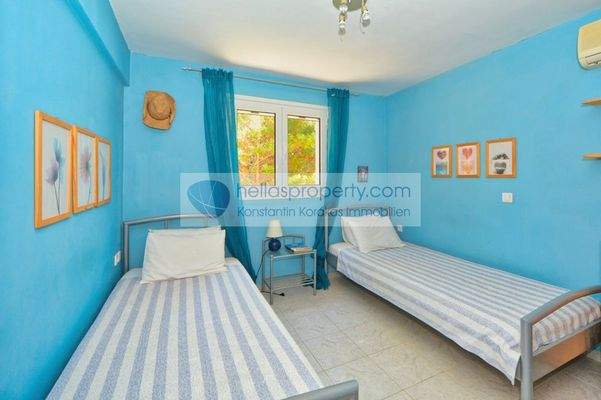 448156684d904ac59107df806b6bb19e-original