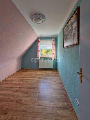 OG Zimmer vorne links