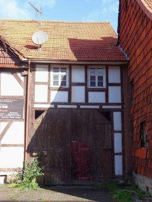 Wesertal, Zugang Scheune