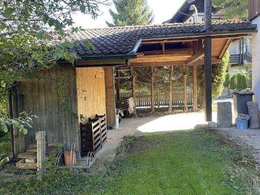 Blick seitlich Carport