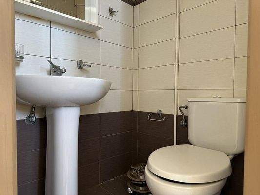 Kreta, Rethymno: 4-Zimmer-Apartment mit Meerblick und Dachterrasse zu verkaufen