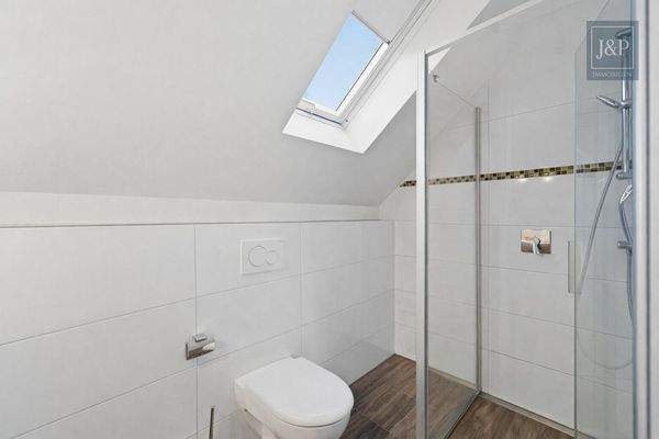Badezimmer Dachgeschoss