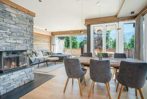 Wohn-Essbereich mit Kamin I EG 