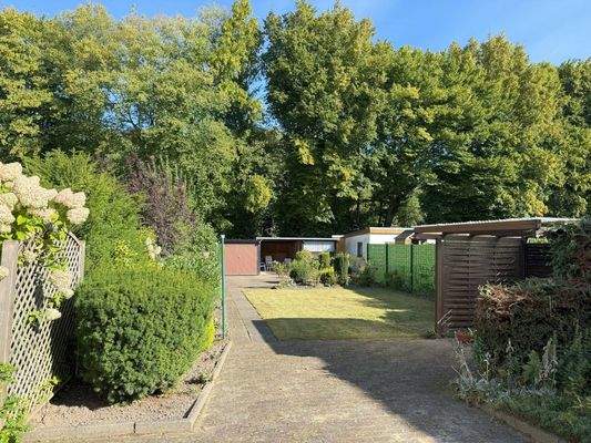 Blick in den großen Garten