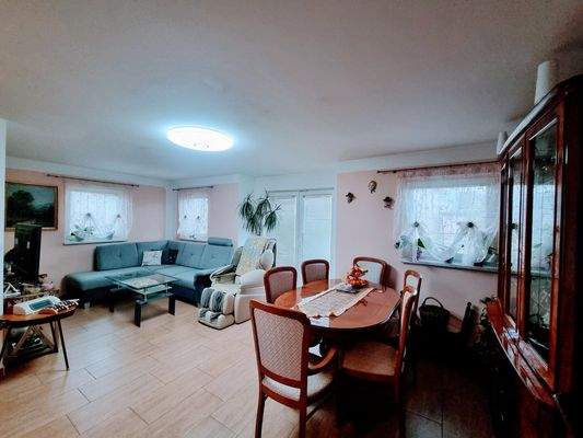 Wohn- und Essbereich