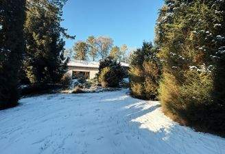 Hausansicht von Garten