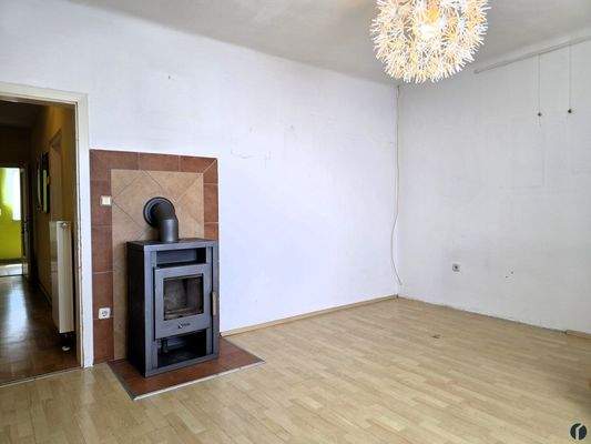 Wohnzimmer mit Kamin