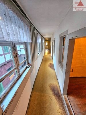 Durchgang Anbau