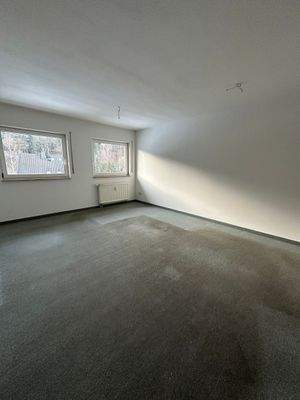 Leeres Wohnzimmer mit Licht